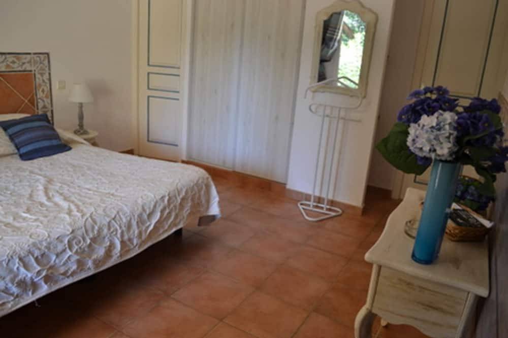 Appartement entier, Locations Résidence Rocca Rossa Gite Bleu Palombaggia in Porto-Vecchio, Arrondissement de Sartène