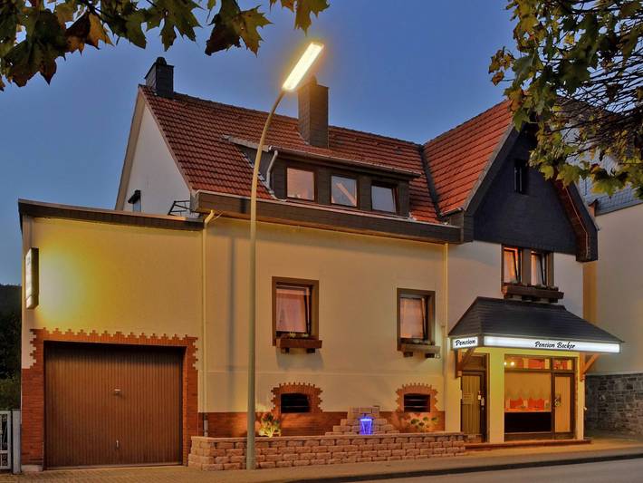 Pension für 3 Personen, mit Terrasse und Garten in Arnsberg