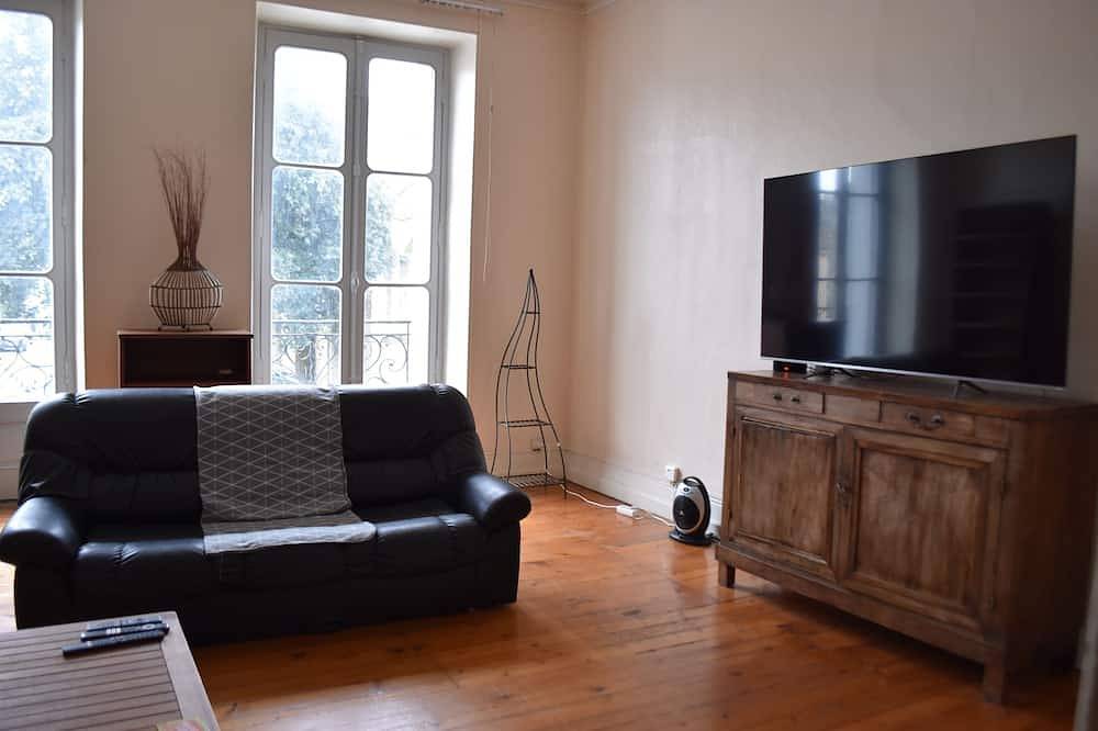 Apartamento entero, Character apartment in city center in Bourg, Región de Blaye
