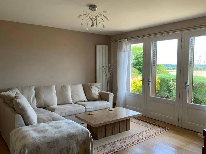 Location de vacances pour 6 personnes, avec jardin ainsi que piscine et vue à Saint-Romain - 3