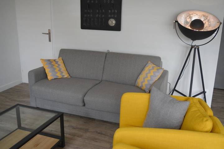 Location de vacances pour 9 personnes, avec jardin et jacuzzi, animaux acceptés à Rully - 4