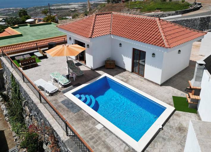 Casa rural para 4 personas, con piscina además de vistas y terraza en Guía de Isora - 2