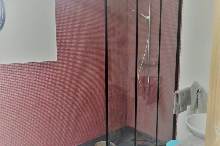 Gîte pour 4 personnes, avec jardin ainsi que jacuzzi et terrasse dans Boulay-Moselle - 4