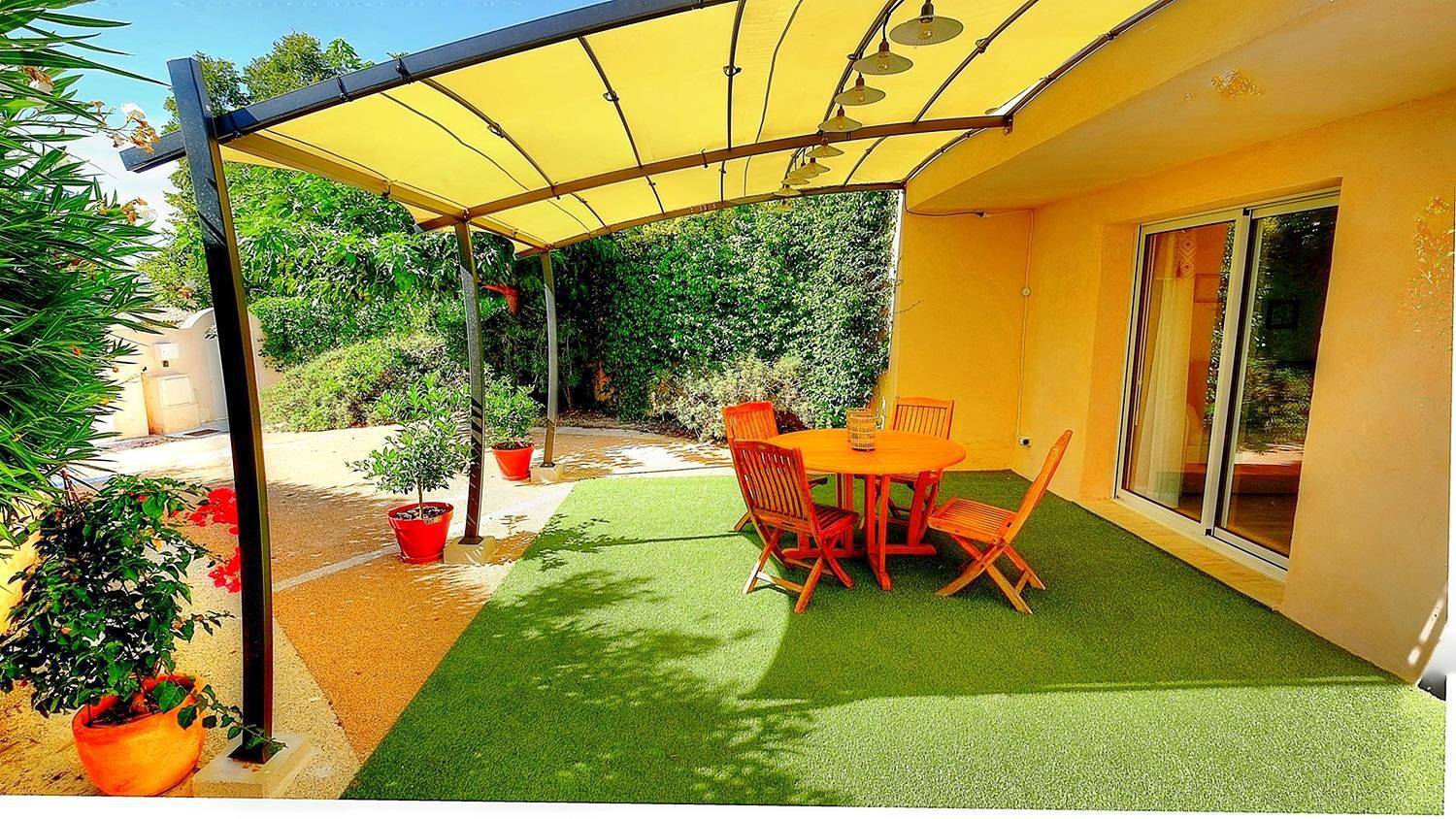 Macalinewa in Saint-Jeannet, Cannes und Umgebung