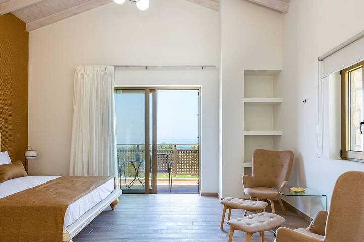 Gloednieuwe villa, geweldig uitzicht op zee, totale privacy, 65m2 zwembad, dichtbij voorzieningen in Rethymno en omgeving