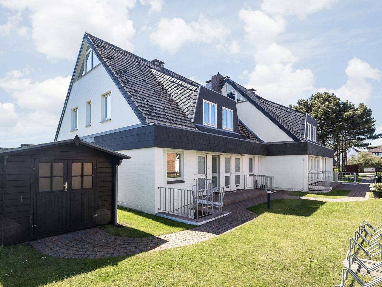 Ganze Ferienwohnung, Haus Sonnenschein Whg. G - Drei Raum Appartement im Obergeschoss und Dachgeschoss mit ca. 65m² Nutzfläche. in Nordfriesische Inseln (Schleswig-Holstein) (Schleswig-Holstein), Wenningstedt