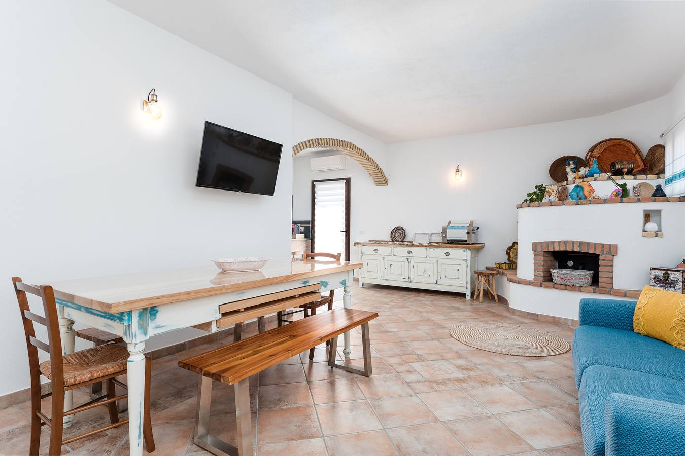 Apartamento entero, Apartamento 'Le Pavoncelle' con jardín privado, Wi-Fi y aire acondicionado in Dorgali, Golfo de Orosei