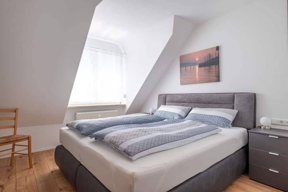 Ganze Wohnung, Gemütliche Ferienwohnung \"Bodenseeufer\" direkt am See in Überlingen, Region Bodensee-Oberschwaben