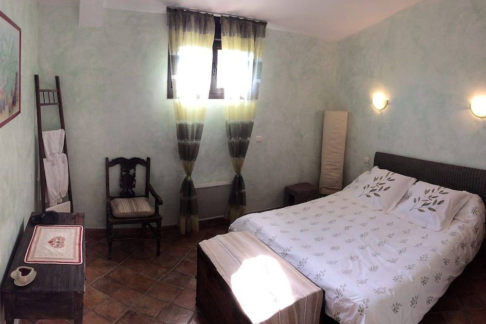 Country holiday home - Ille  Sur  Tet in Ille-sur-Têt, Prades region