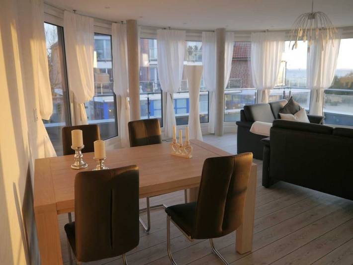 Ganze Ferienwohnung, Villa Meeresrauschen, Ostseeperle - Villa Meeresrauschen 7 a, 3 Zi.,Balkon, Seeblick in Pelzerhaken Strand, Südstrand Pelzerhaken