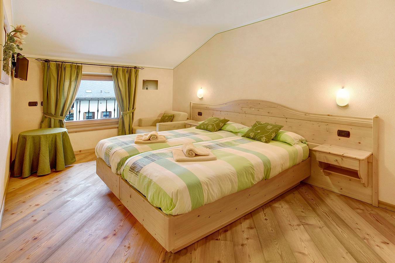 Ganze Wohnung, Ferienwohnung Palipert Baita Aris mit Bergblick, Balkon und Wlan in Livigno (Stadt), Livigno