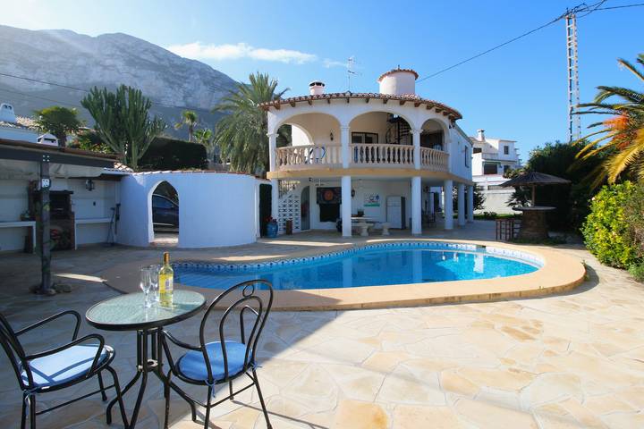 Villa pour 2 personnes, avec Terrasse et Jardin à Dénia