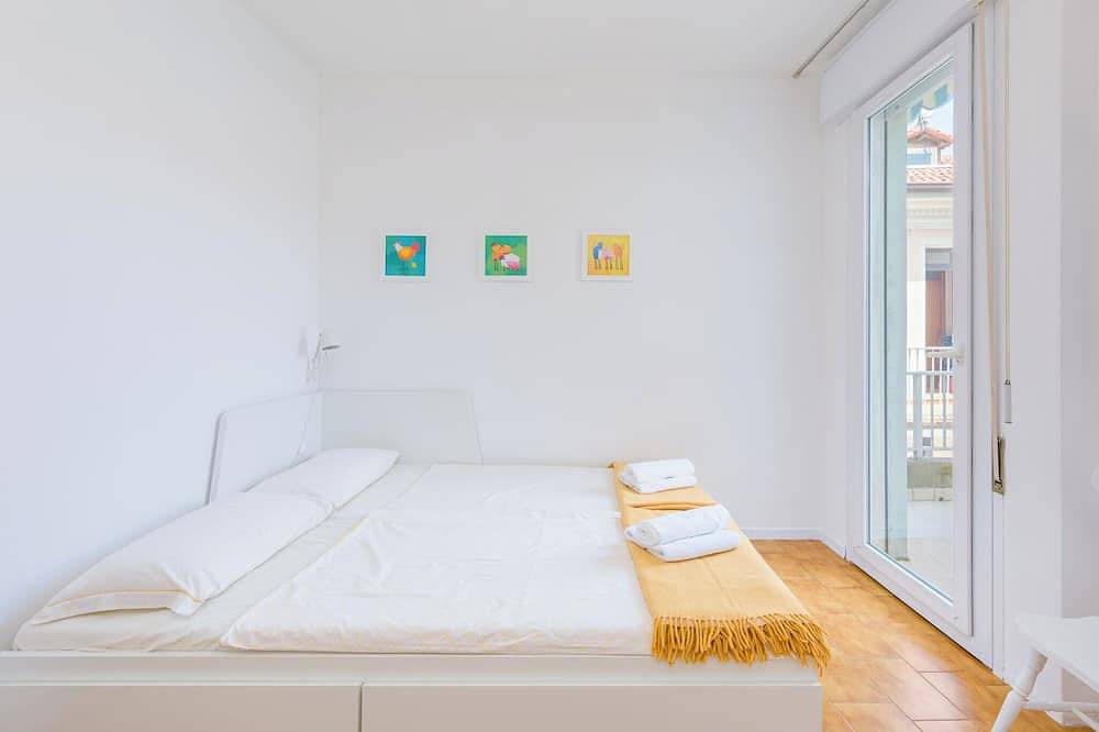 Ganze Wohnung, Apartment direkt am Strand in bester Lage im Zentrum für bis zu 4 Personen in Caorle, Venedig Provinz