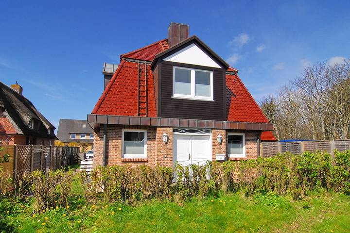 Ferienhaus für 8 Personen, mit Balkon und Garten - 1