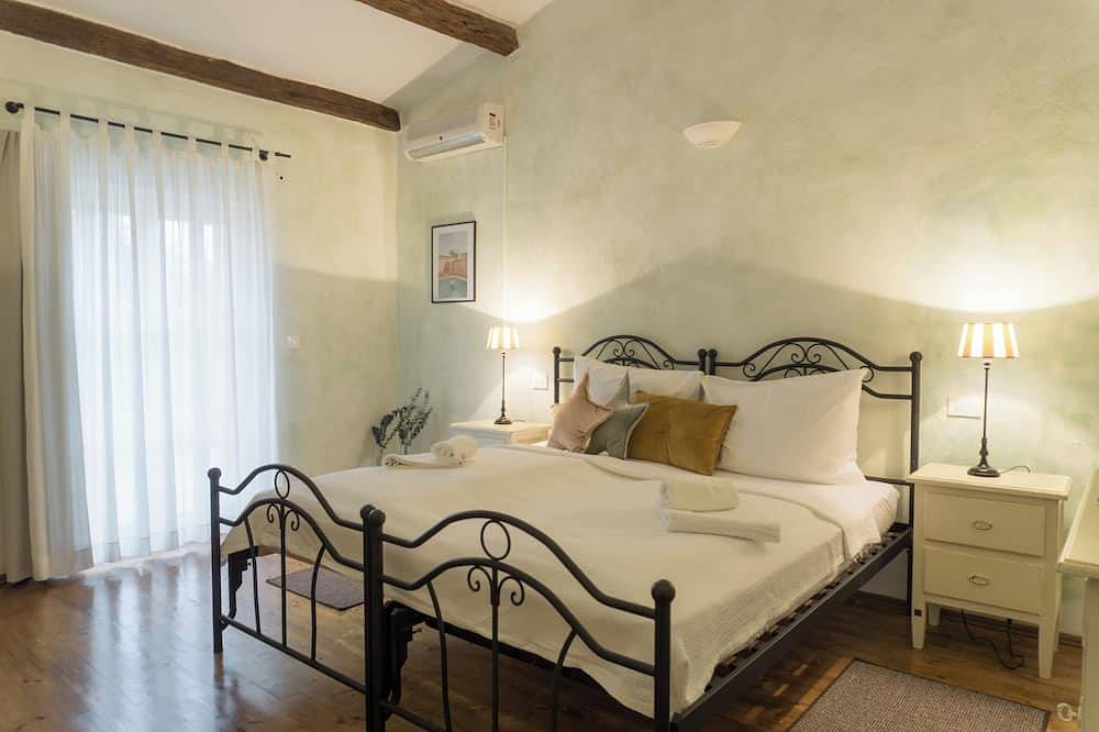 Villa Melissa - istrisches Steinhaus mit Pool in sehr guter Lage in Sveti Lovreč Pazenatički, Zentralistrien