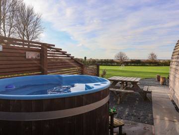 Hut for 4 People in East Riding of Yorkshire, Yorkshire, Photo 1