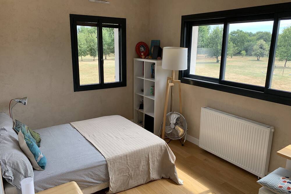 Maison architecte au calme piscine, spa&trampoline 5ha 30 min Toulouse et Albi in Coufouleux, Région d'Albi