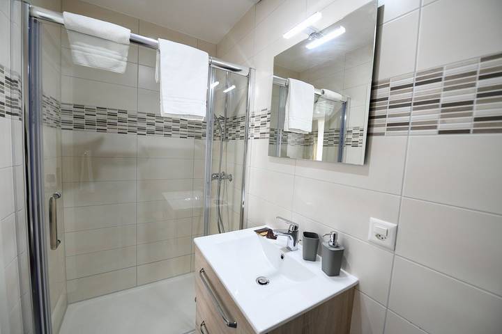 Hôtel pour 2 personnes, animaux acceptés à La Chaux-de-Fonds - 2