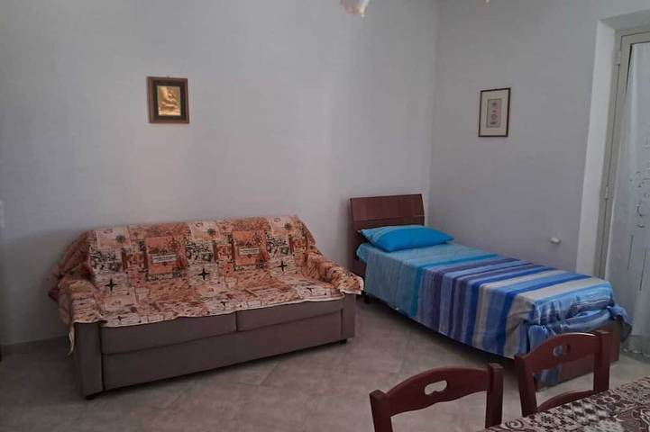 Gîte pour 5 personnes, avec balcon dans Gallico Marina - 2