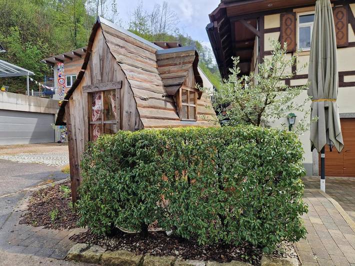 Ferienwohnung für 6 Personen, mit Balkon und Terrasse sowie Ausblick in Ottenhöfen im Schwarzwald