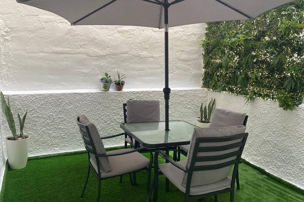 Apartamento entero, Family Apartment near Adda | Breakfast Included | Sleeps 7 in Campoamor, Alicante