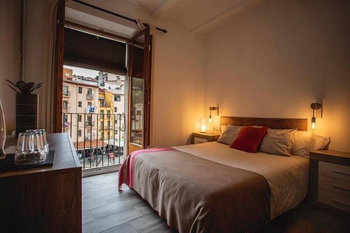 Maison d’hôte pour 2 personnes, avec balcon dans Bages