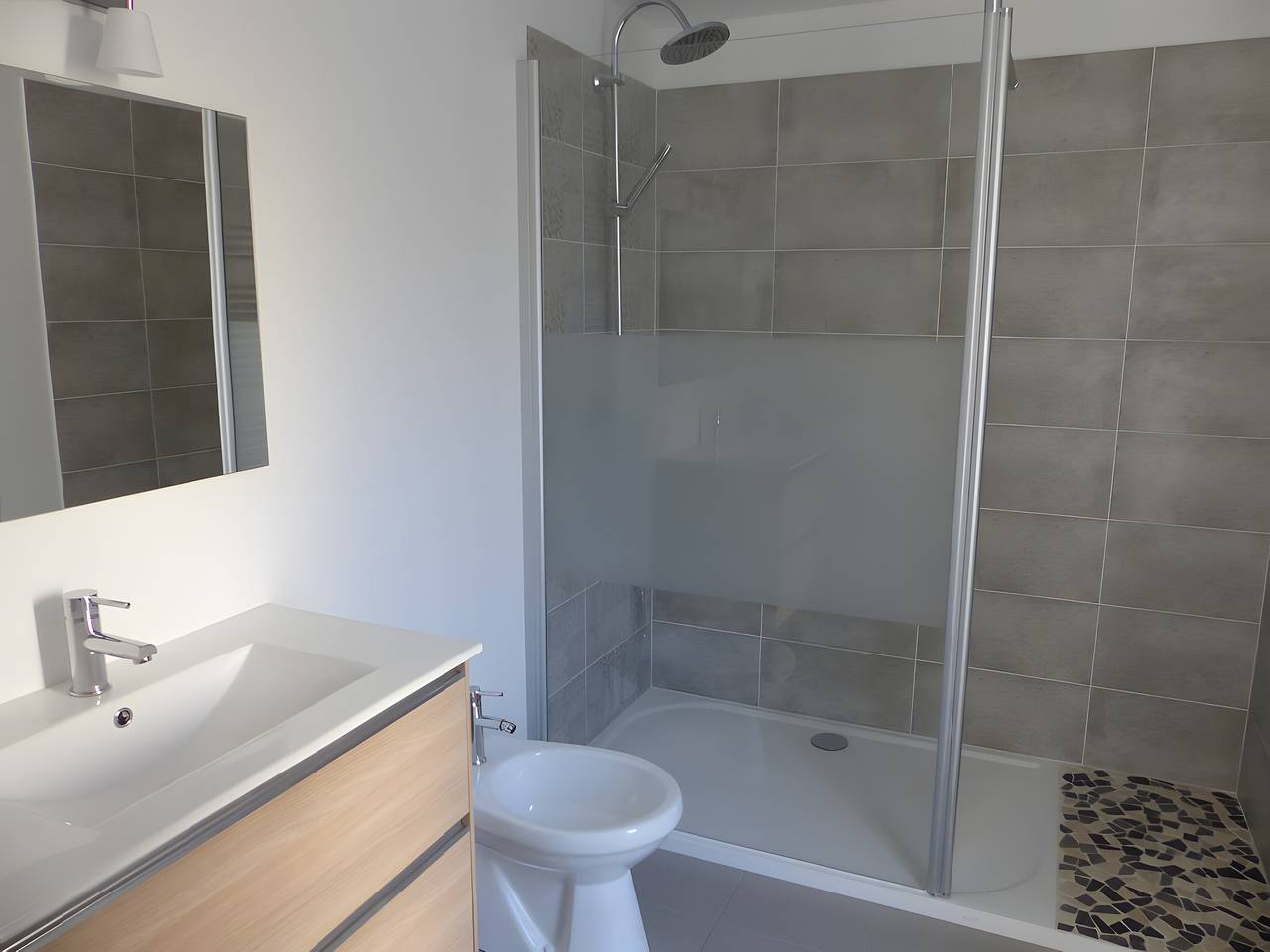 Ferienhaus 'Rénovée - Le 36' mit privater Terrasse, privatem Garten und Wlan in Jonzac, Jonzac und Umgebung