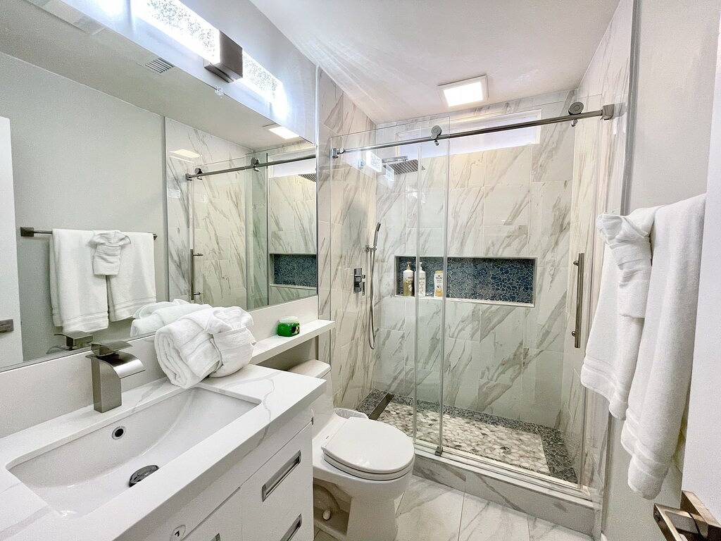 Rainforest 4 Br Pool Villa in Anaheim, Orange County