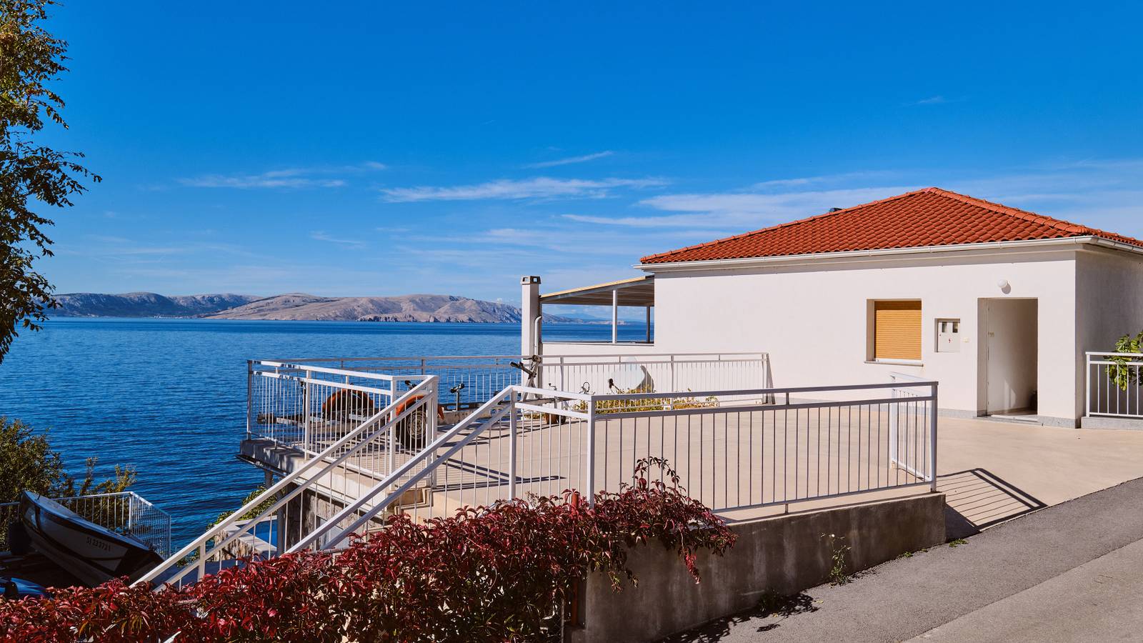 Ganze Wohnung, Apartman Arnia pool&beachfront by Villas Guide in Sveti Juraj, Naturpark Velebit