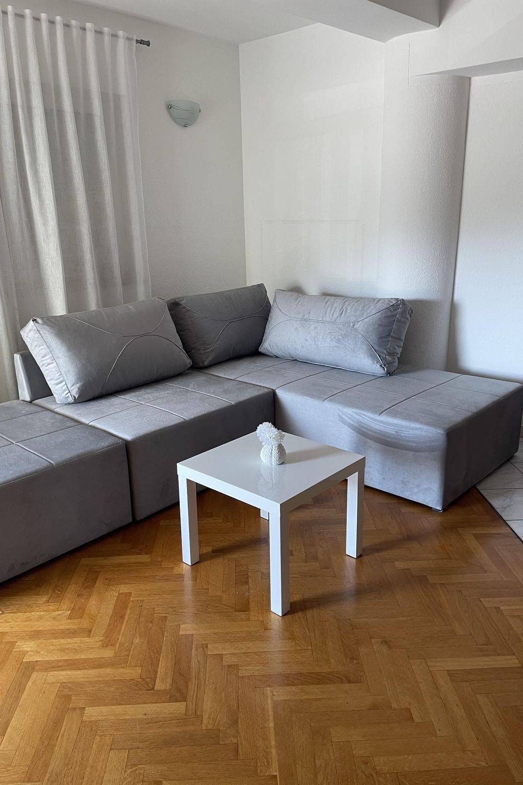 Ganze Wohnung, Kinderfreundliches Appartement mit Garten in Stobrec, Split-Dalmatien