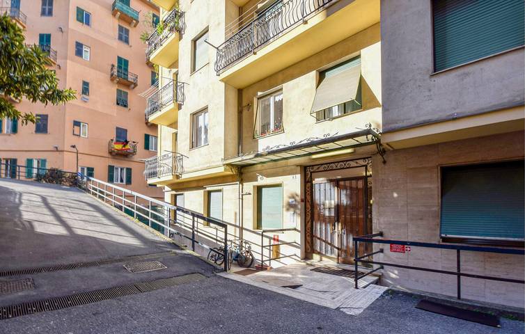 Appartamento per 4 persone, con Terrazza in San Fruttuoso (Genova)
