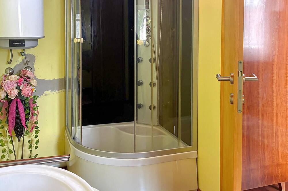 Amazing home in Batina with Wifi in Draž, Osijek-Baranja