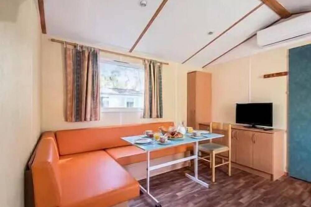 Bungalow pour 6 Personnes in Puget-sur-Argens, Côte méditerranéenne (France)