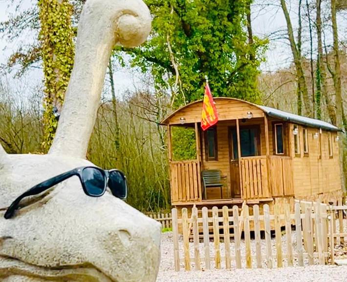 Location de vacances pour 2 personnes, avec jardin ainsi que terrasse et vue à Fiquefleur-Équainville - 2