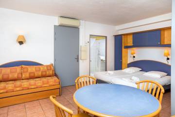 Location De Vacances pour 4 Personnes dans Boulouris, Saint-Raphaël, Photo 1