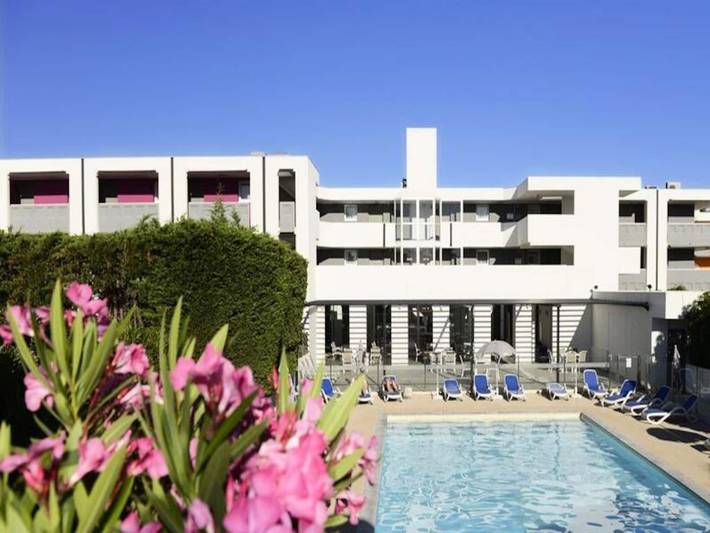 Location de vacances pour 2 personnes, avec piscine, adapté aux familles à Balaruc-les-Bains