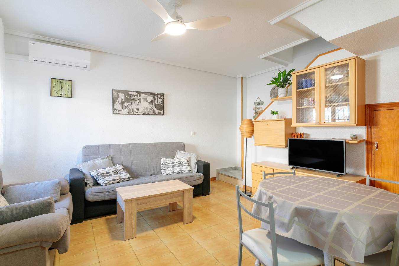 Bungalow 'Fontilles 3 en Santa Pola' con Terraza Privada, Wi-Fi y Aire Acondicionado in Santa Pola, Costa Blanca