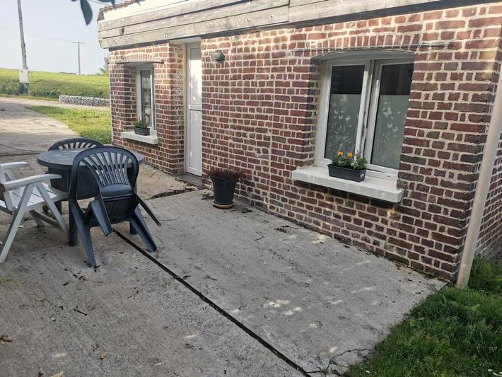 Location de vacances pour 2 personnes, avec vue et jardin à Ponthoile - 2