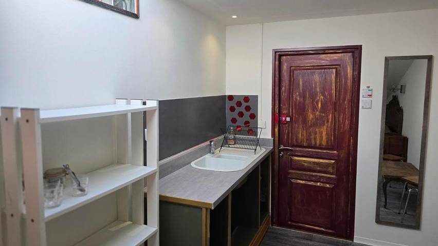 Gîte pour 3 personnes, avec Terrasse ainsi que Jardin et Vue à Bédarieux - 4