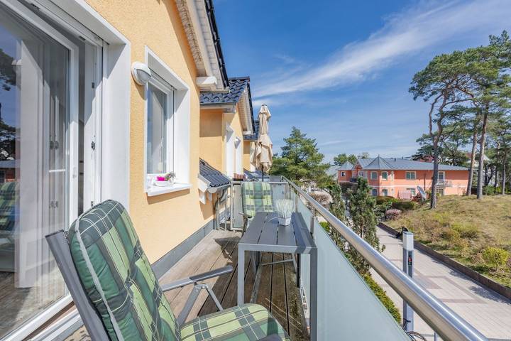 Ferienwohnung für 4 Personen, mit Balkon und Ausblick in Trassenheide - 2