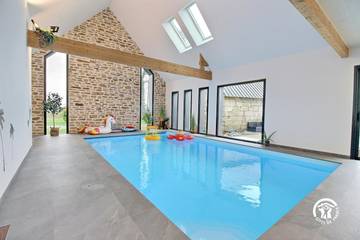 Gîte pour 10 Personnes dans Pluméliau-Bieuzy, Bretagne, Photo 1