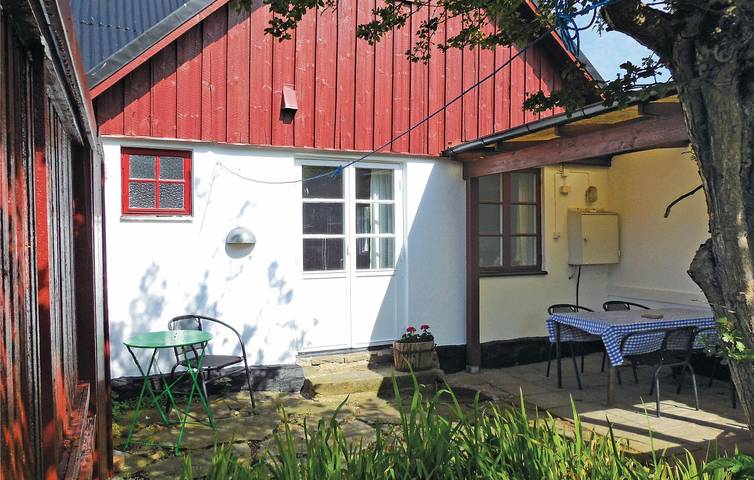 Ferienhaus für 4 Personen, mit Terrasse und Garten in Skillinge