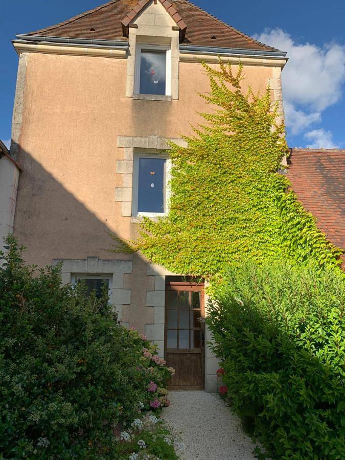 Chambre d’hôte pour 2 personnes, avec vue ainsi que jardin et terrasse