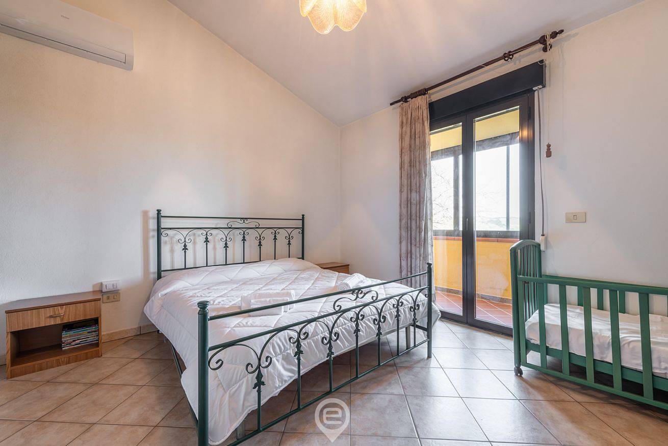 Ferienhaus für 4 Personen mit Garten in Mandriola, Sardinien