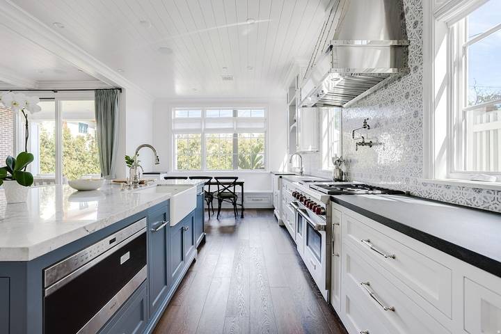 Vacation rental for 10 people, with balcony in Santa Monica