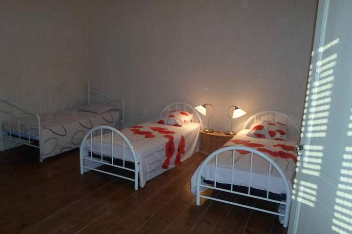 Location de vacances pour 8 personnes, avec jardin, animaux acceptés à Saint-Seurin-de-Cadourne - 3