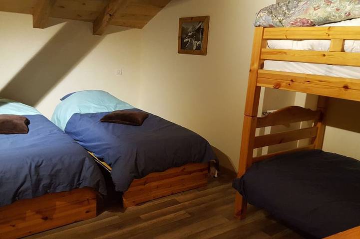 Ganze Wohnung, Wohnung befindet sich in einem authentischen Dorf am Fuße des großen Skigebiet in Bourg-Saint-Maurice, Vanoise-Massiv