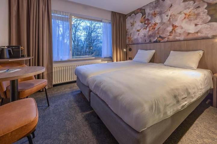 Hotel für 2 Personen, mit Pool - 1