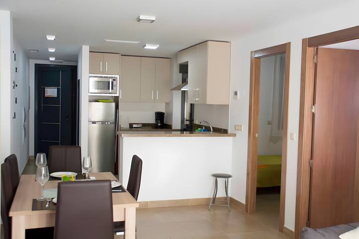 Apartamento entero, Apartamento con balcón y terraza en Carboneras, para 3 personas in Playa de los Barquicos (Carboneras), Carboneras