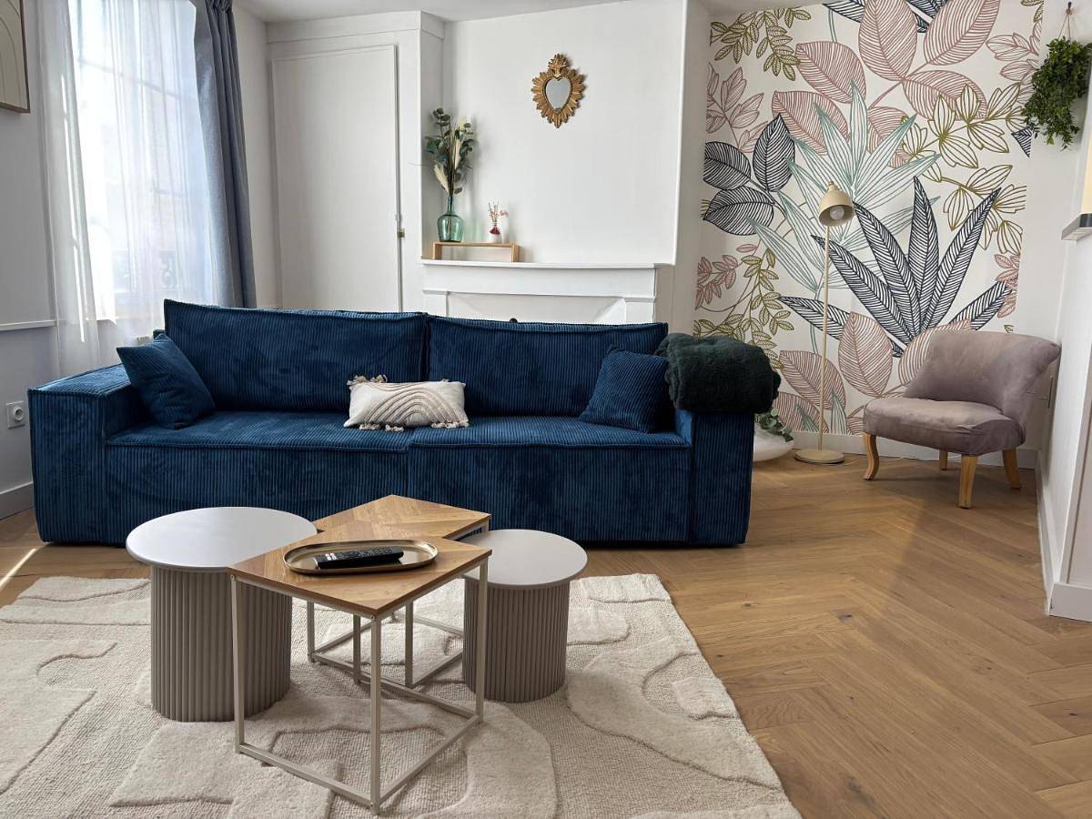 Appartement entier, Two-Bedroom Apartment in Châlons-en-Champagne, Marne